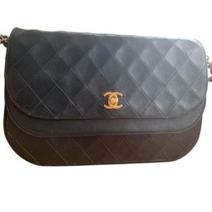 Chanel Vintage Double Flap Bag in Black, Gold HW